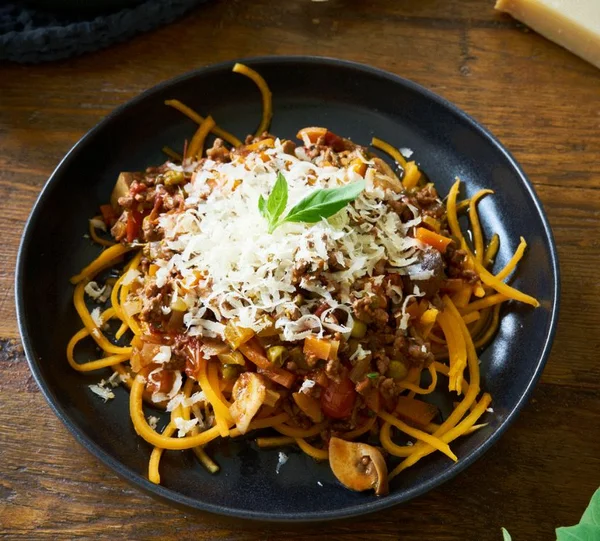 Bolognese cu zoodles